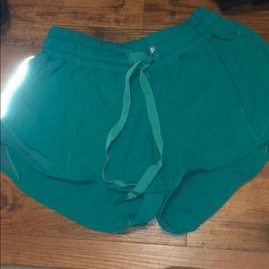 lululemon hotty hot shorts